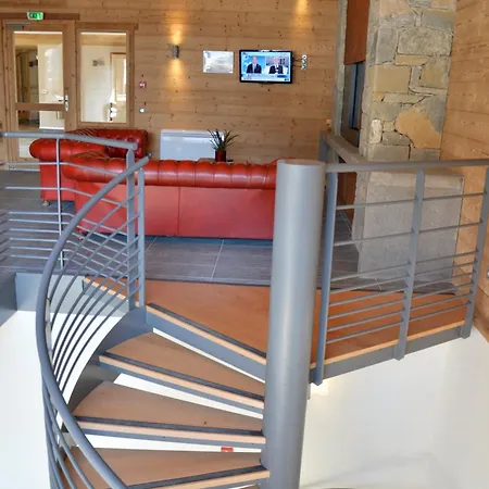 - Les Grandes Alpes Aparthotel 4*