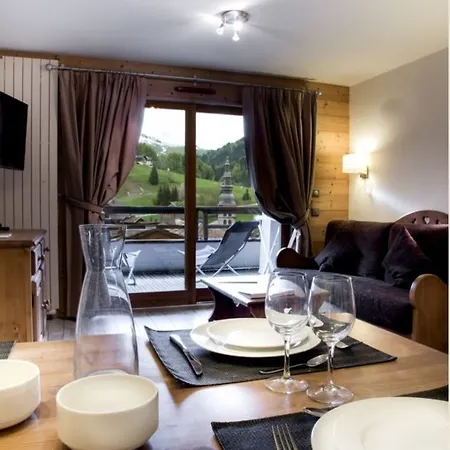 - Les Grandes Alpes Aparthotel 4*