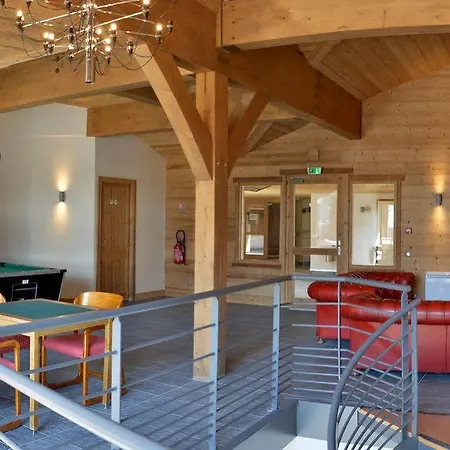 - Les Grandes Alpes Aparthotel 4*