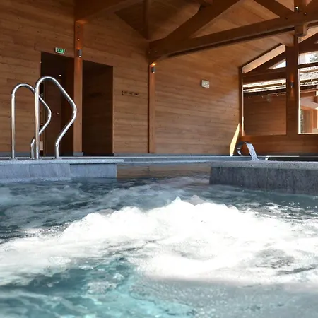 - Les Grandes Alpes Aparthotel 4*